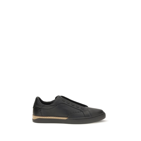 Fendi Upper: 100% Calf Leather Bos Taurus; Sole: 100% Rubber sneaker in black