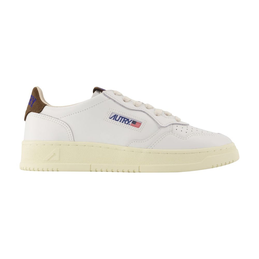 Autry Calfskin sneaker in white