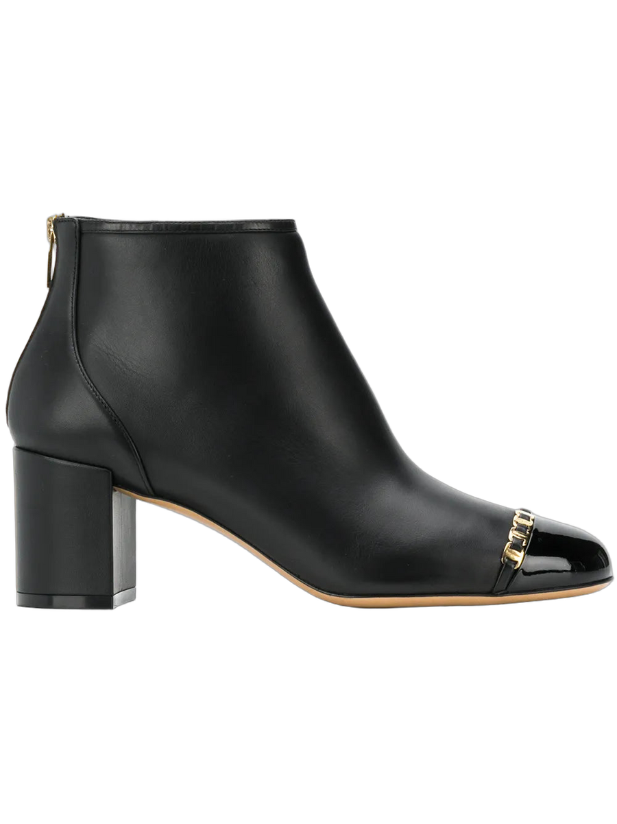 Ferragamo Leather ankle boot in black