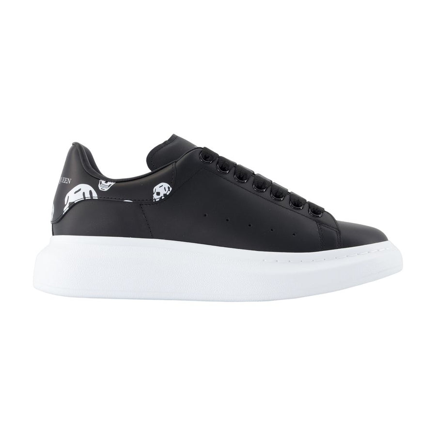 Alexander McQueen calfskin sneaker in black