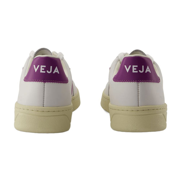 Veja calfskin sneaker in white