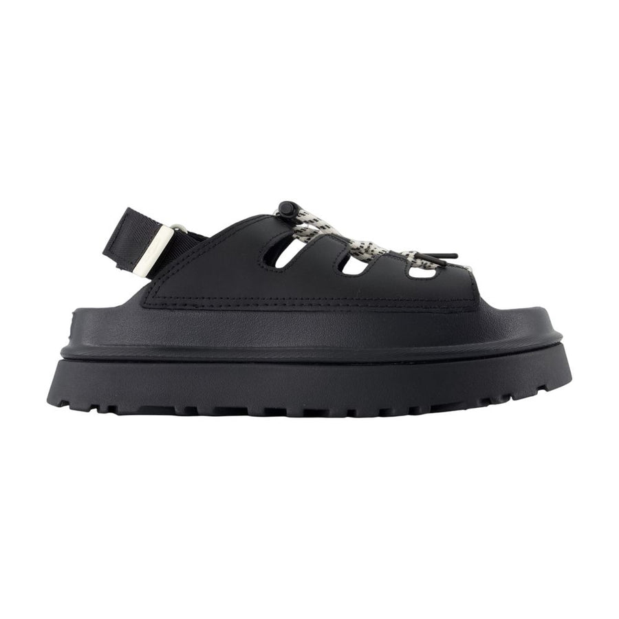 UGG Calfskin sandal in black