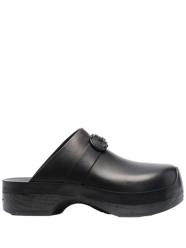 Ferragamo Leather clog in black