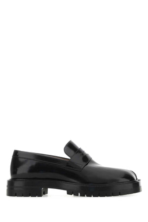 Maison Margiela Exterior: 100% Leather loafer in black