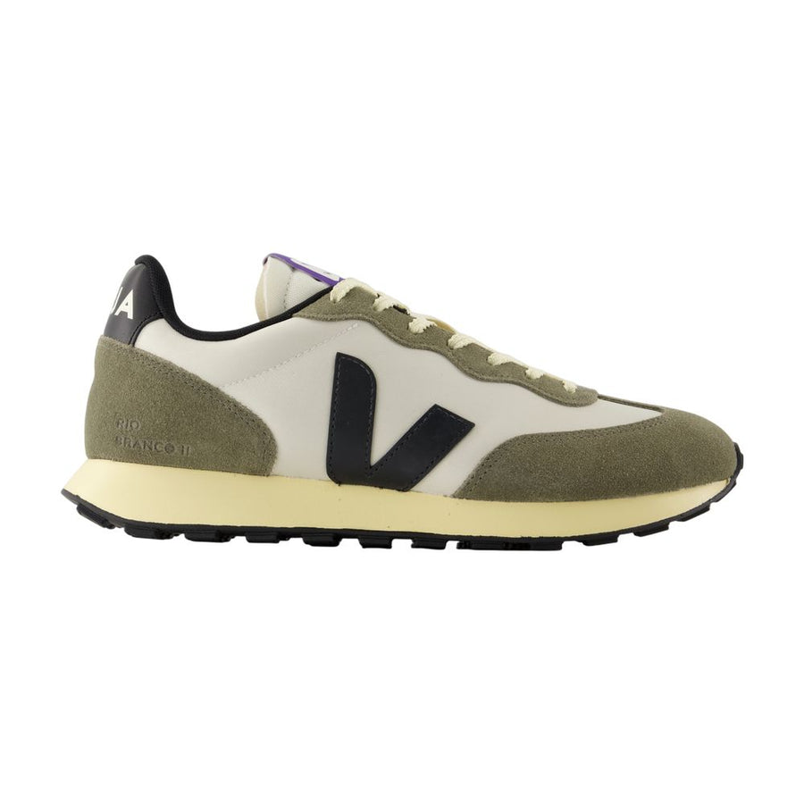 Veja Nylon sneaker in green