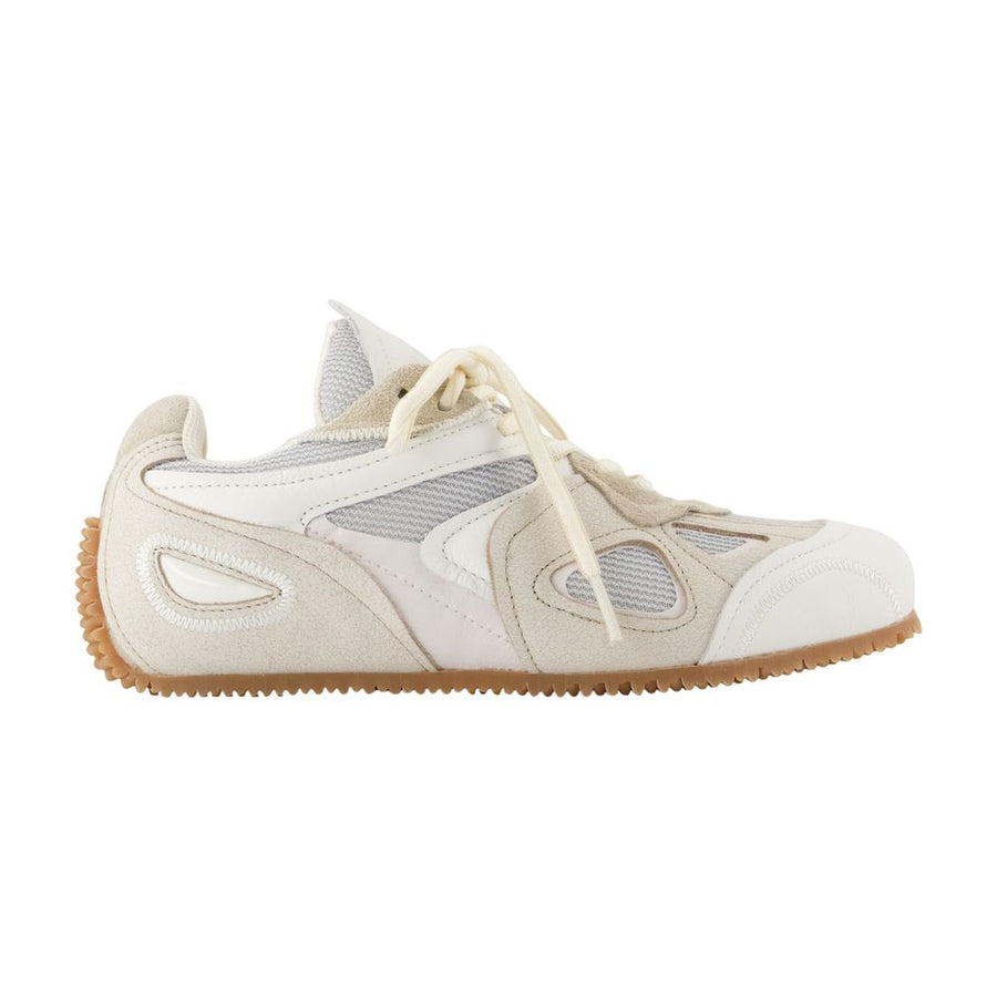 Axel Arigato calfskin sneaker in white