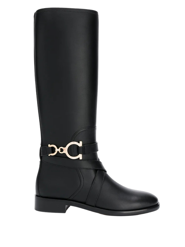 Ferragamo Leather boot in black