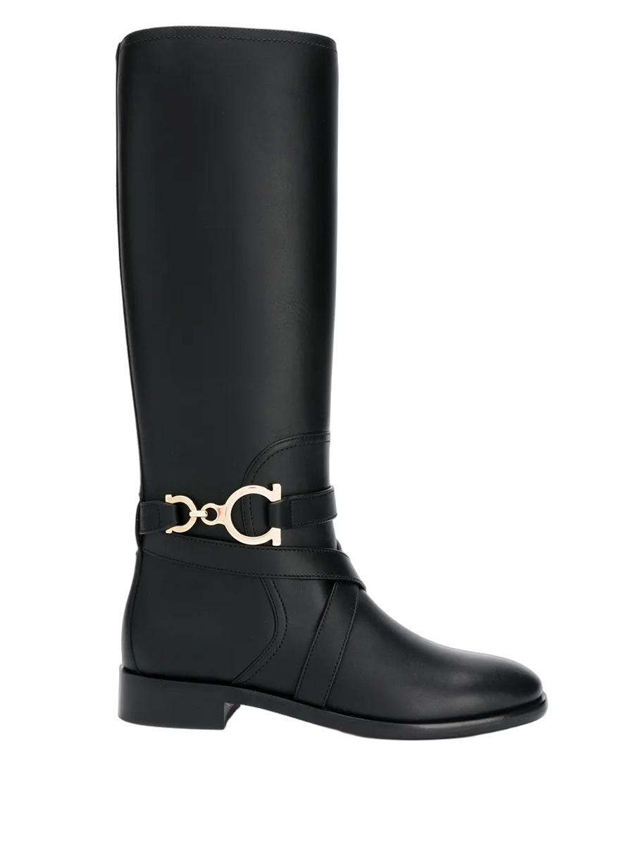 Ferragamo Leather boot in black