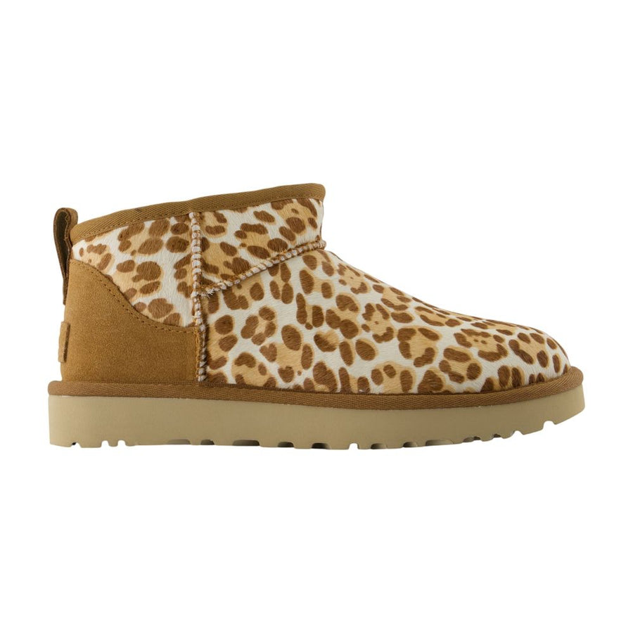 UGG Calfskin slipper in multicolor