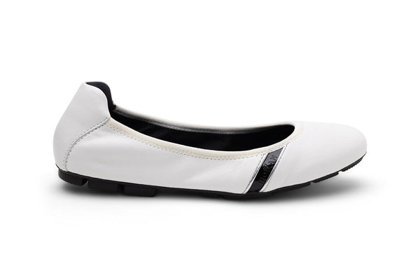 Hogan Calfskin flat in white
