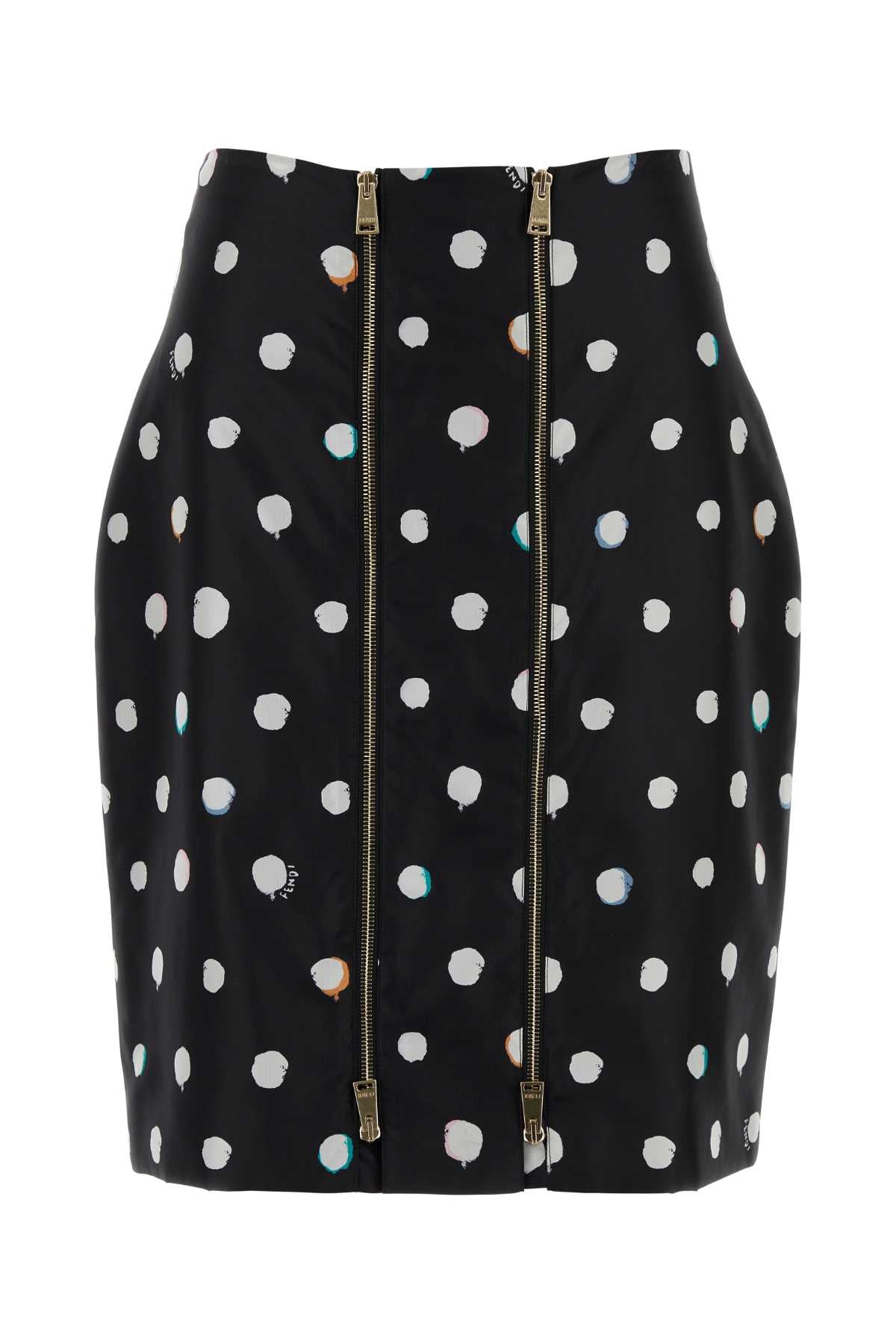 Dots Exterior: Silk Gonne