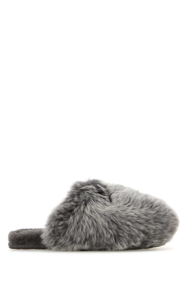 UGG Scuffette Exterior: 100% Shearling slipper in gray