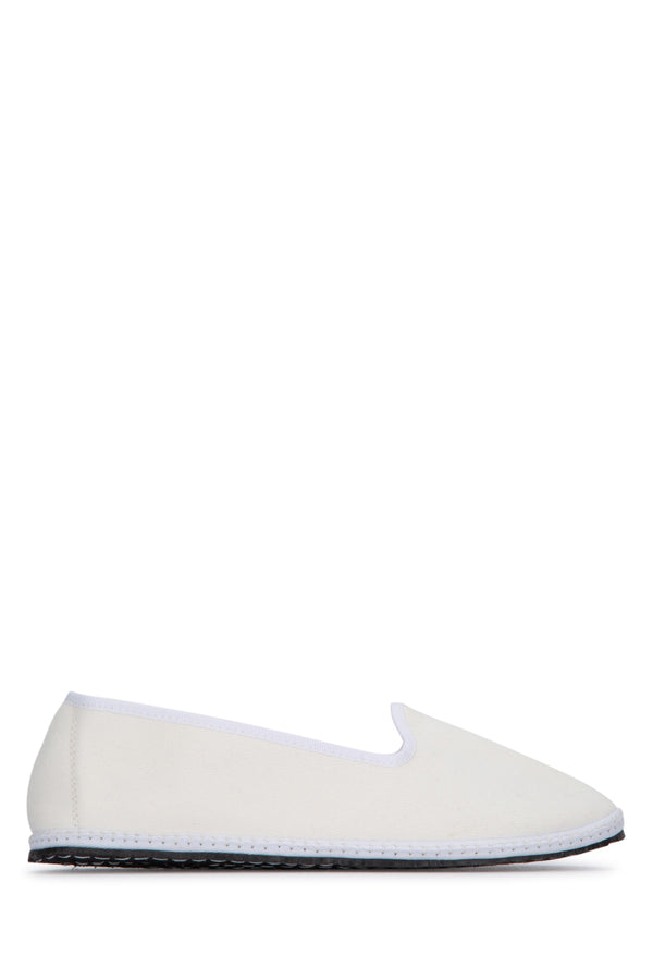 Vibi Venezia Canvas loafer in white