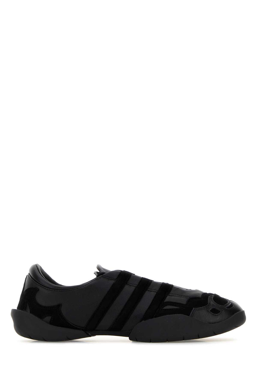 Y3 Yamamoto Exterior: 100% Leather sneaker in black