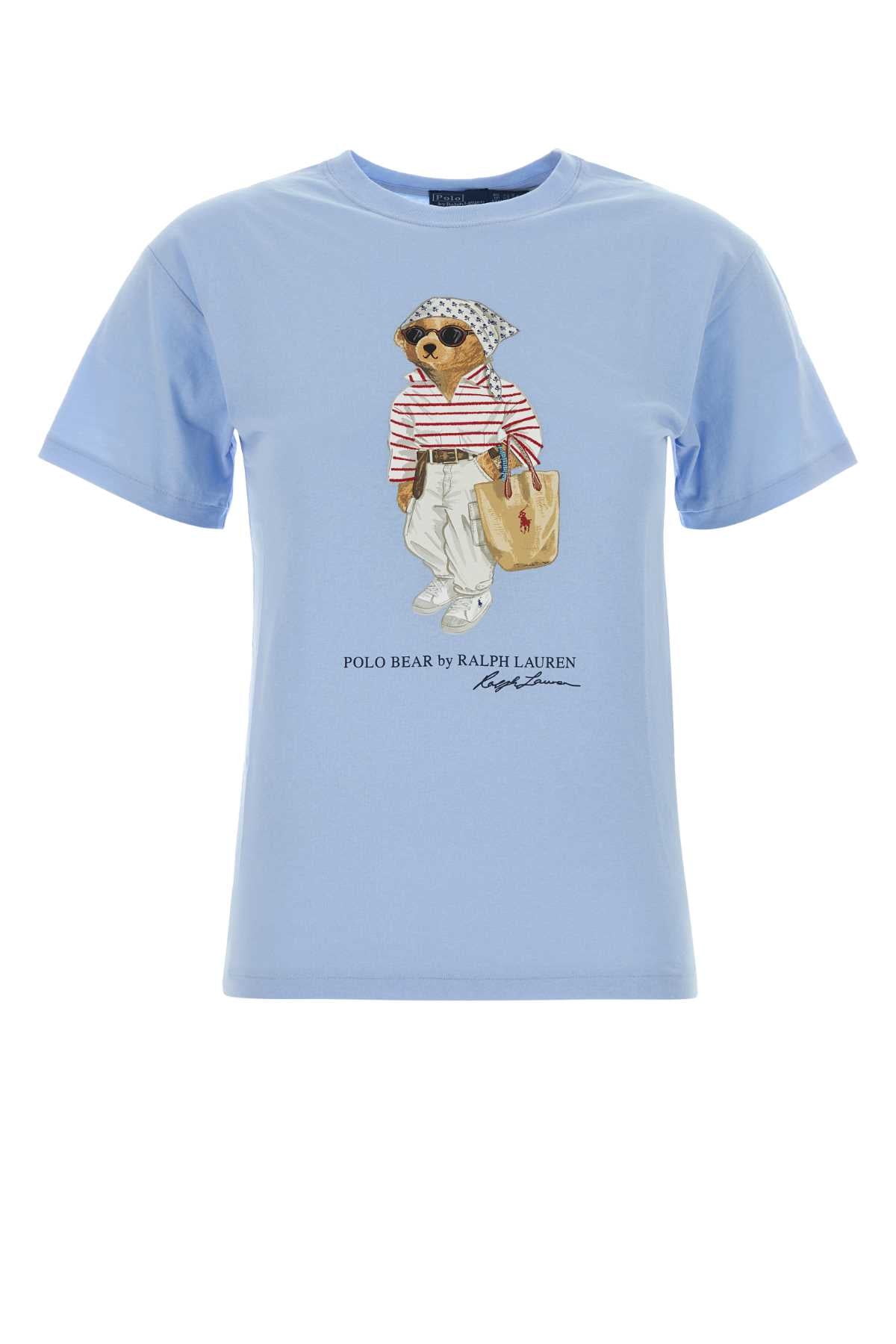 001 Exterior: Cotton T-shirt