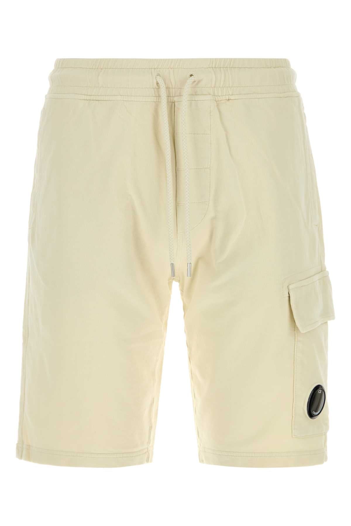Frozendew Exterior: Cotton Bermuda