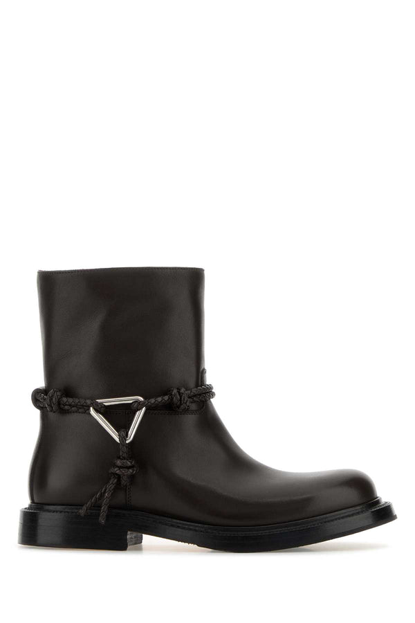 Bottega Veneta Ankle Exterior: 100% Calf; Interior: 100% Lamb; Sole: Leather and Rubber ankle boot in brown