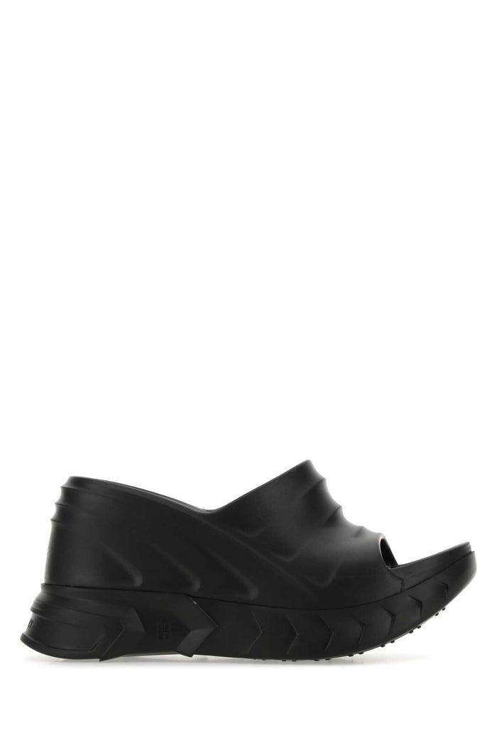 001 100 % Rubber Sandali