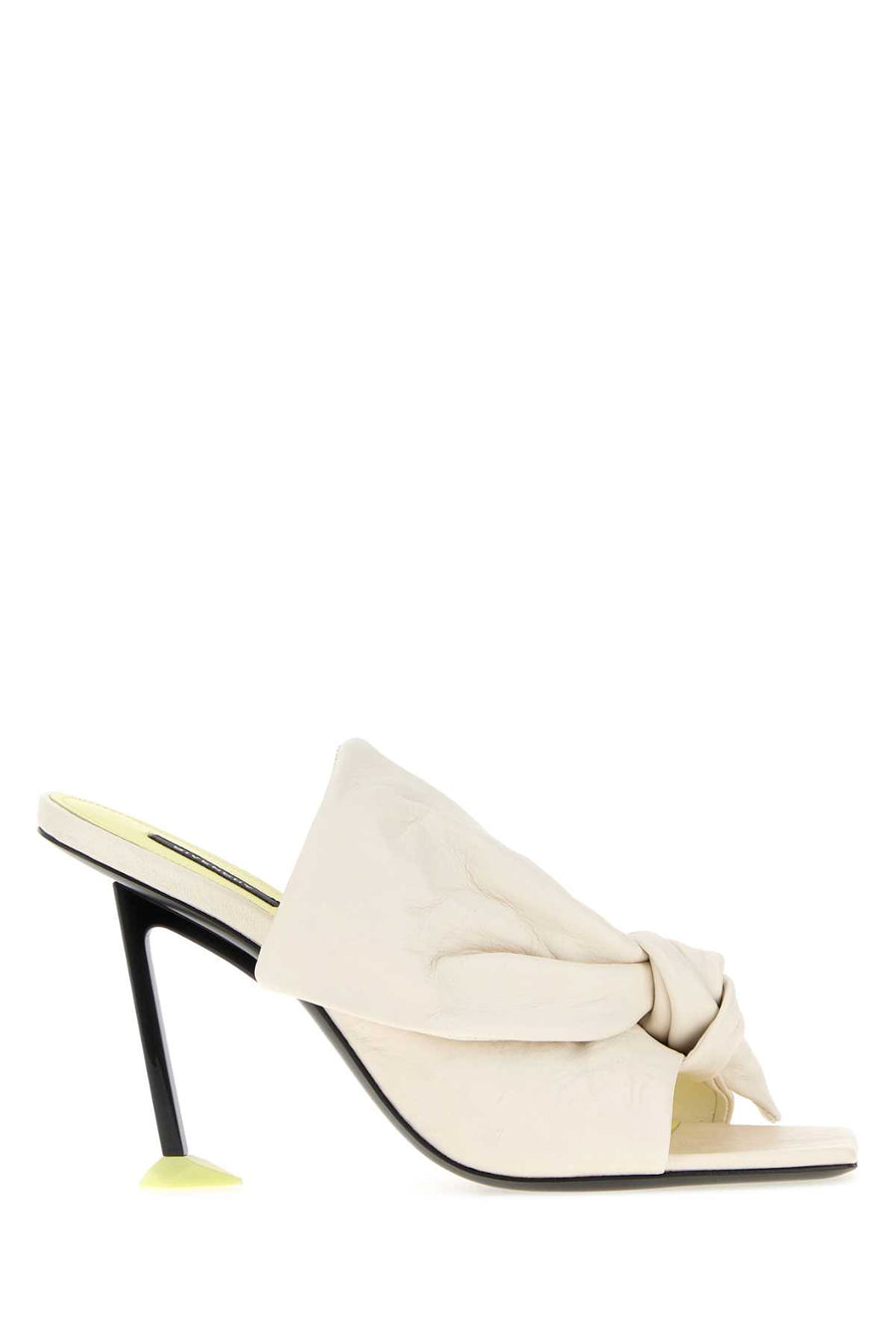 Givenchy Exterior: 100% Lamb sandal in white