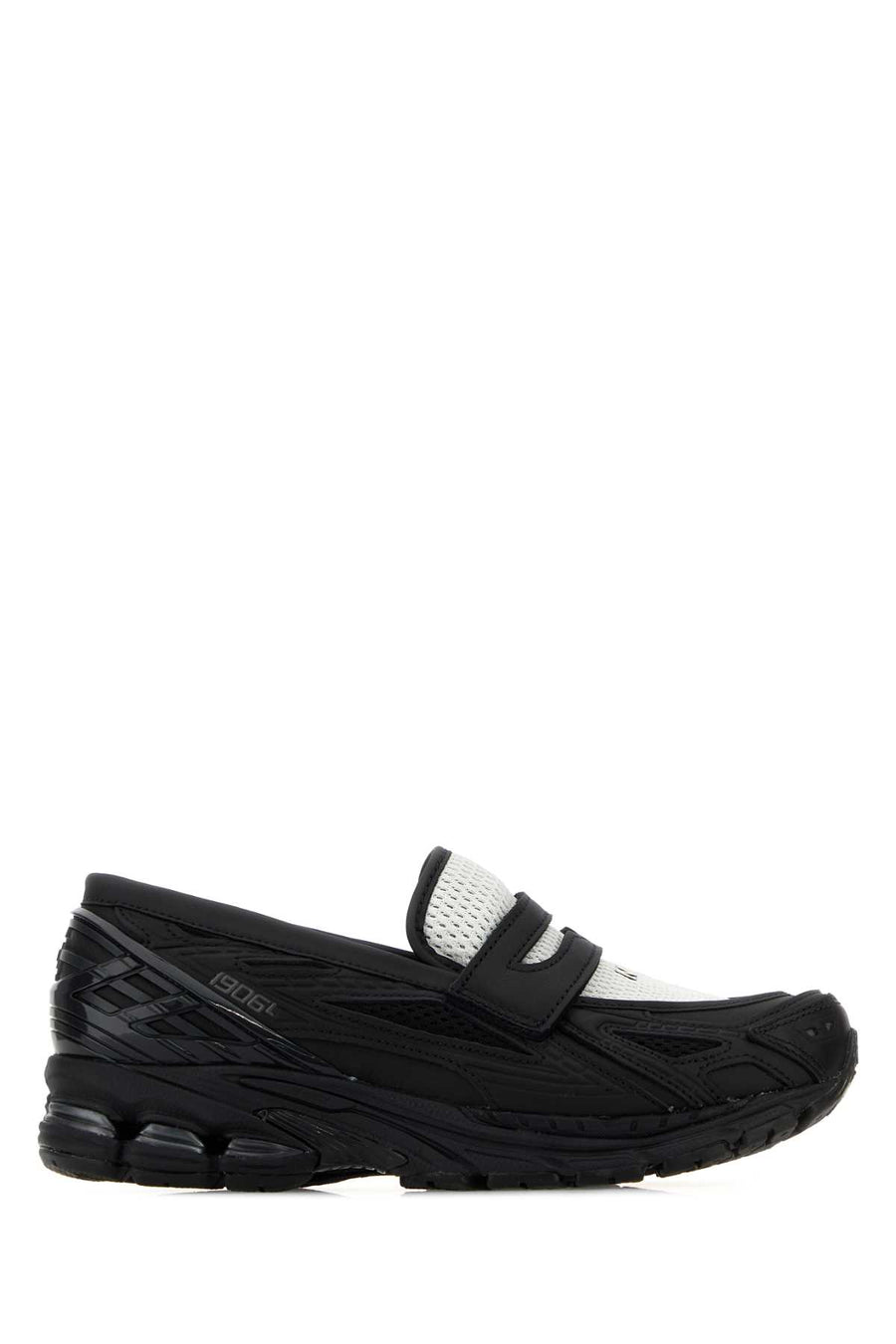 New Balance Leather/Synthetic/Mesh loafer in black