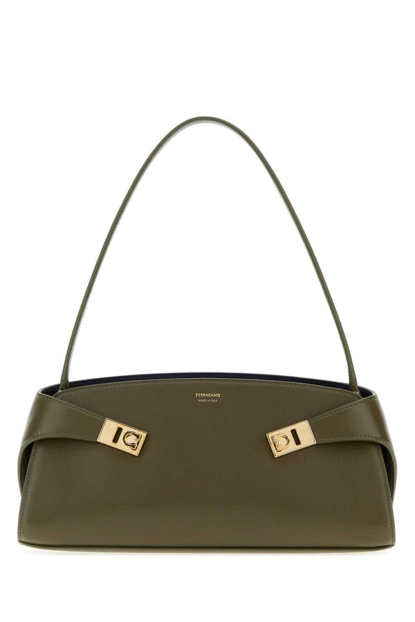 Ferragamo Newolinewnavy Exterior: 100% Calf shoulder bag in green