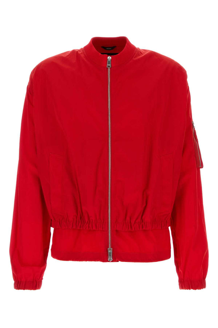 Ortensia Exterior: Nylon Gonne