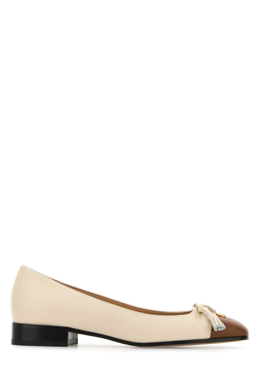 Valentino Garavani Exterior: 100% Leather ballet flat in beige