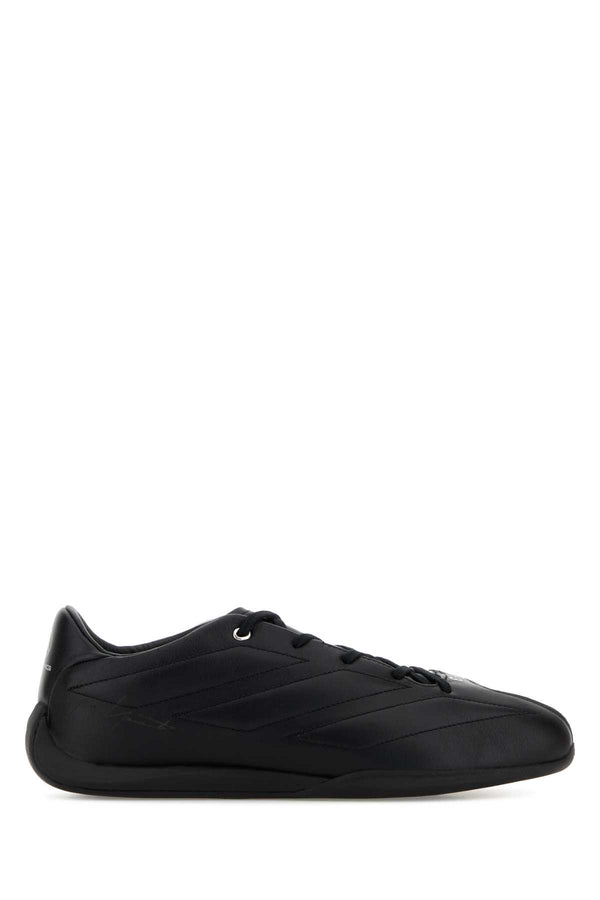 Y3 Mercedes Exterior: 100% Leather; Interior: 100% Leather sneaker in black