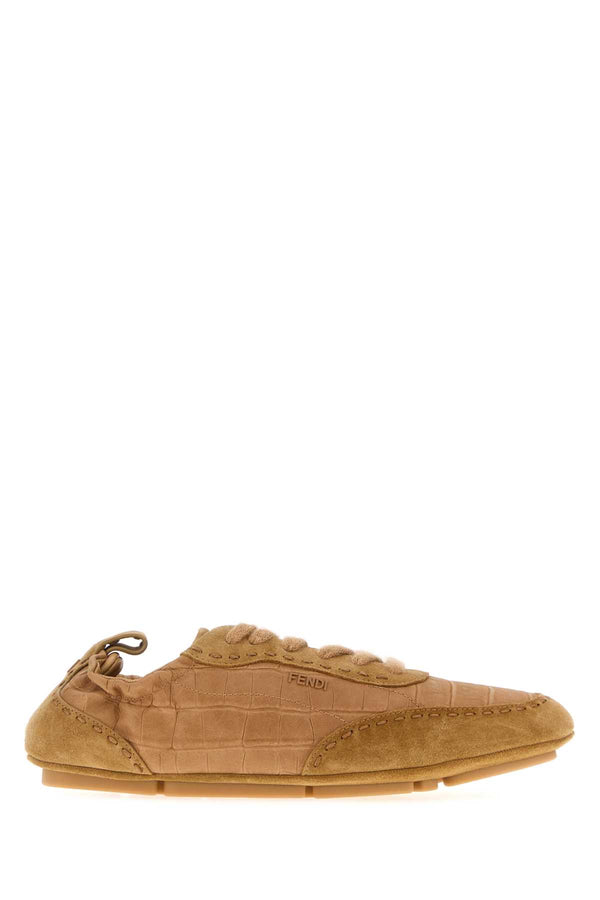 Fendi Flat Exterior: 100% Leather 100% Suede Interior: 100% Calf Sole: Rubber sneaker in beige