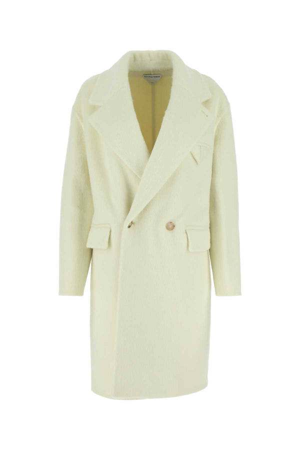 Bottega Veneta 65% Wool coat in beige