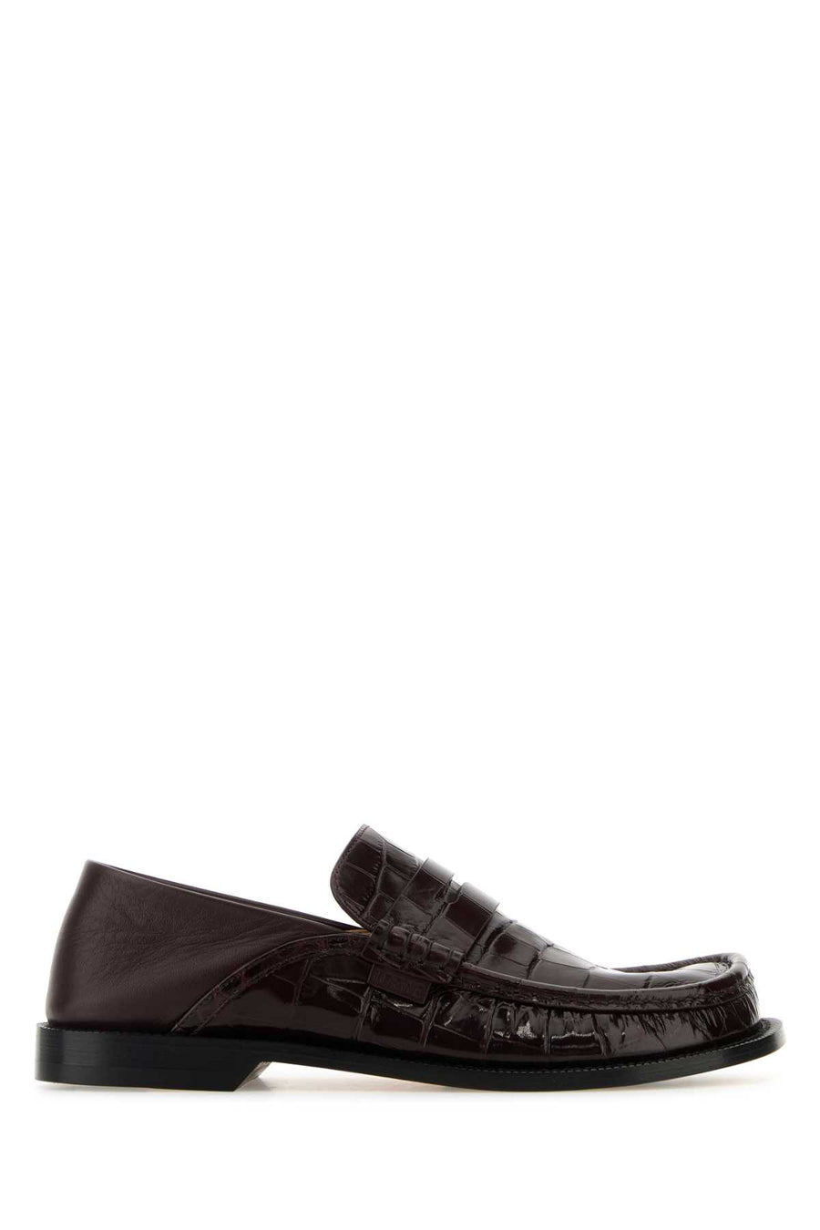 Loewe Exterior: 100% Calf loafer in burgundy