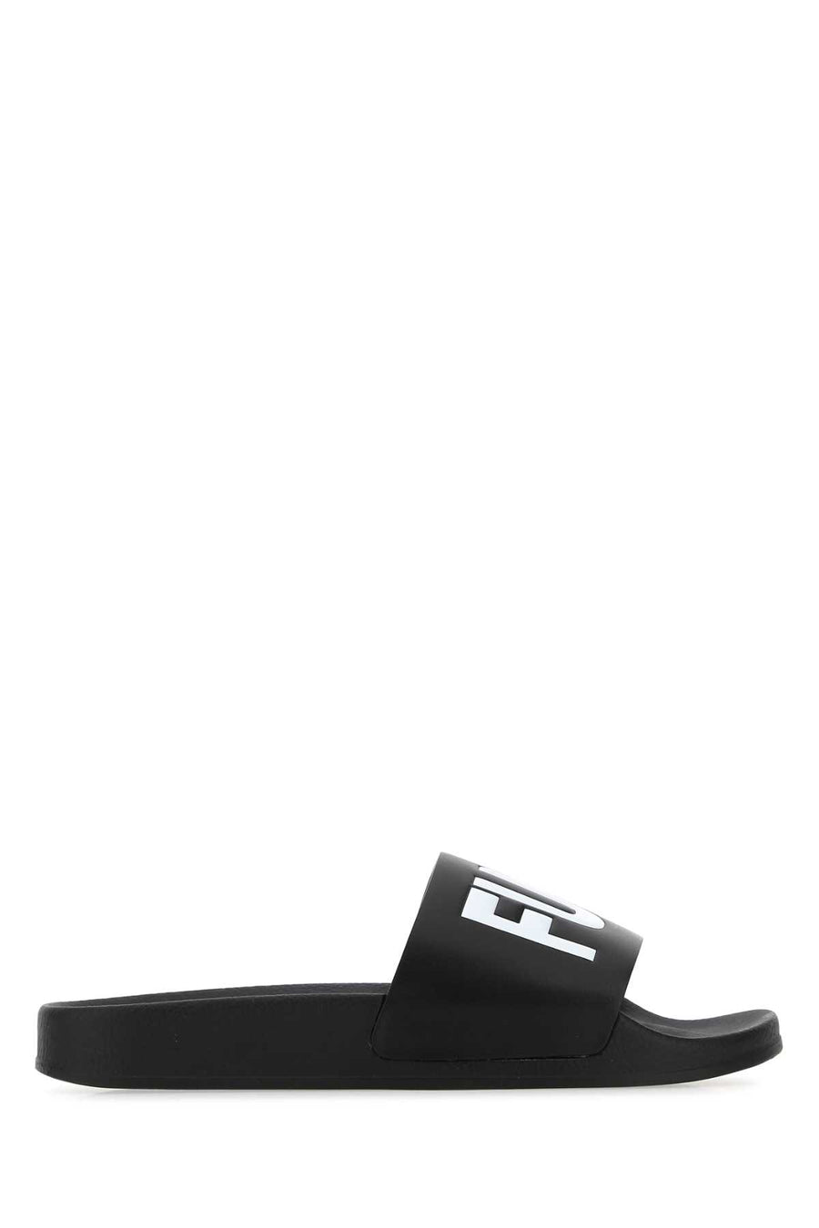 Vtmnts Exterior: 100% Rubber slipper in black