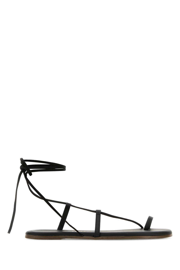 Tkees Exterior: 100% Leather sandal in black