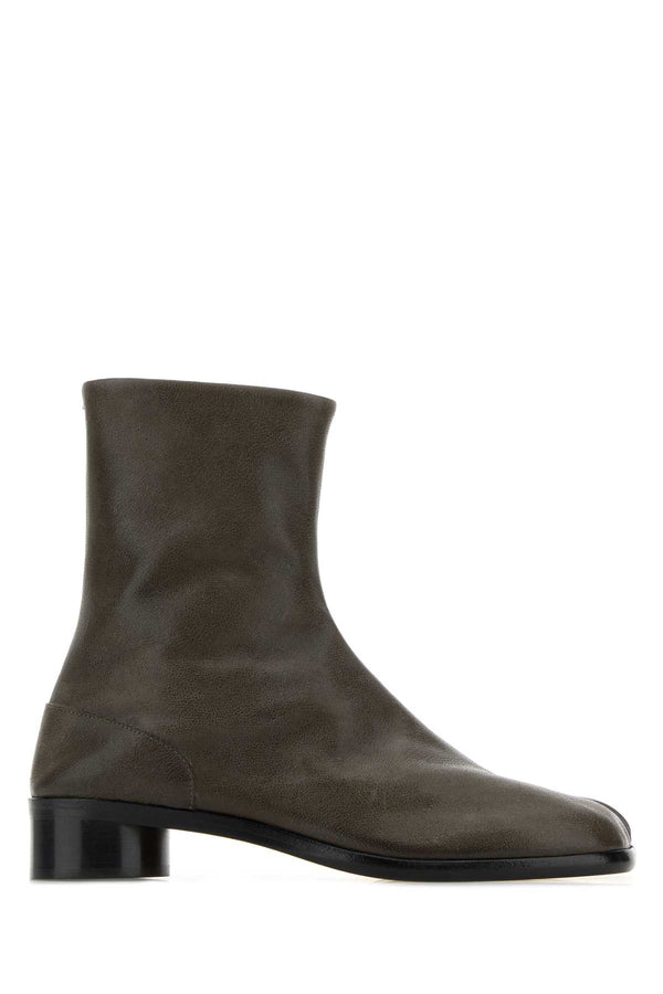 Maison Margiela Ankle 100% camel leather upper boot in brown