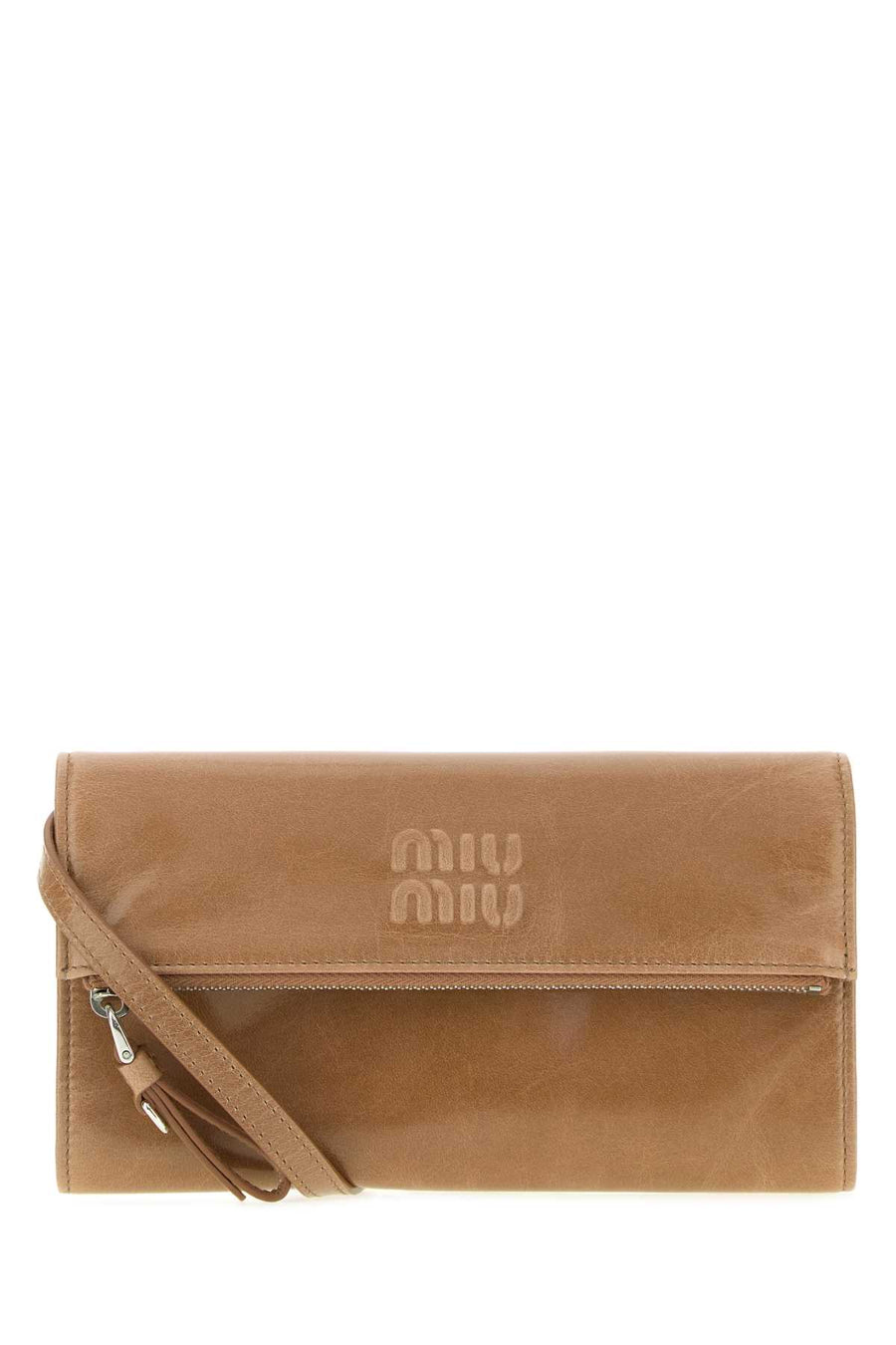 Miu Miu Exterior: 100% Calf. Finishing: Silver metal wallet in beige