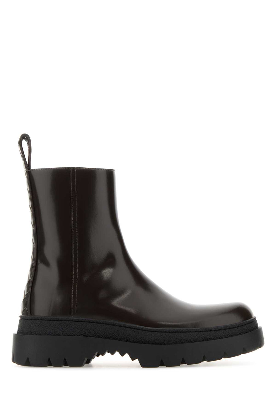 Bottega Veneta Exterior: 100% Calf leather; Interior: 100% Calf leather; Sole: Rubber boot in brown