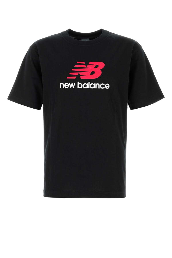 New Balance Logo Exterior: 100% Cotton t-shirt in black
