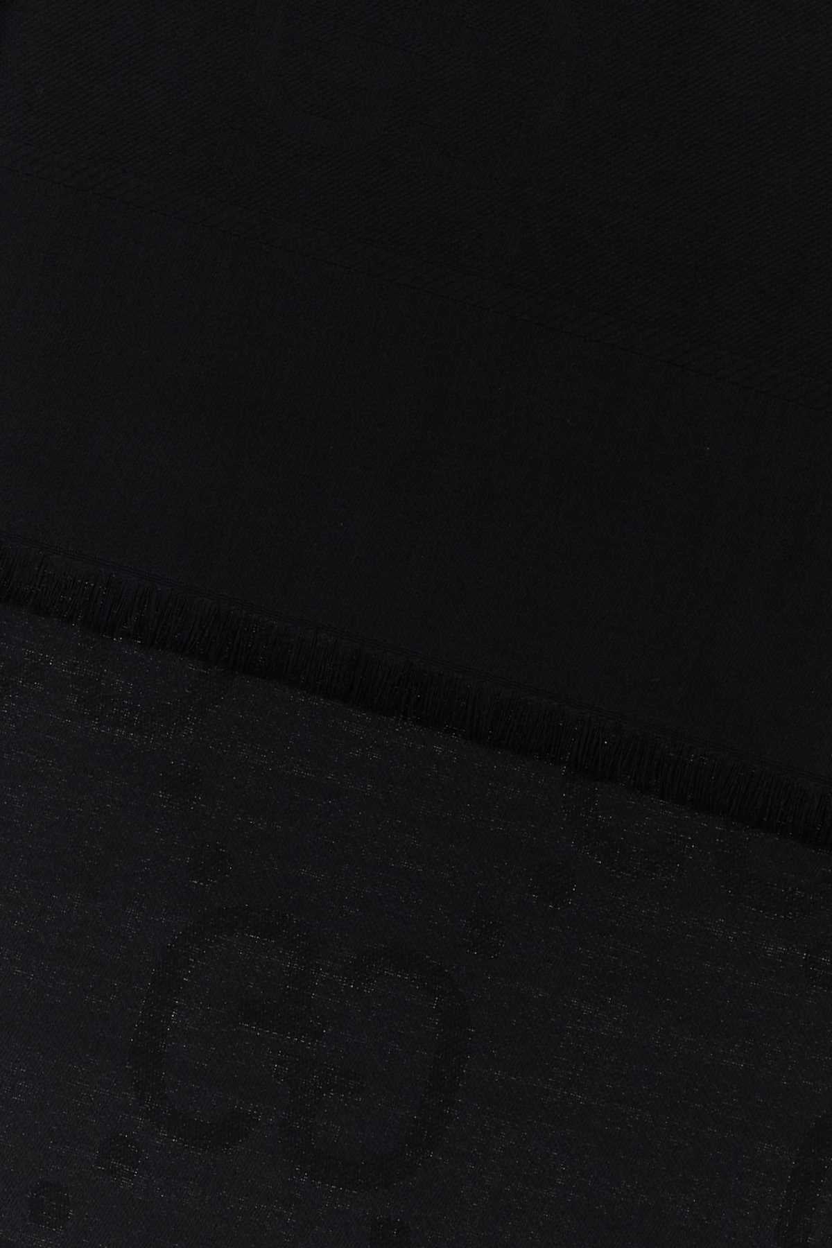 Blackblackblack Exterior: Silk Wool Sciarpe E Foulard