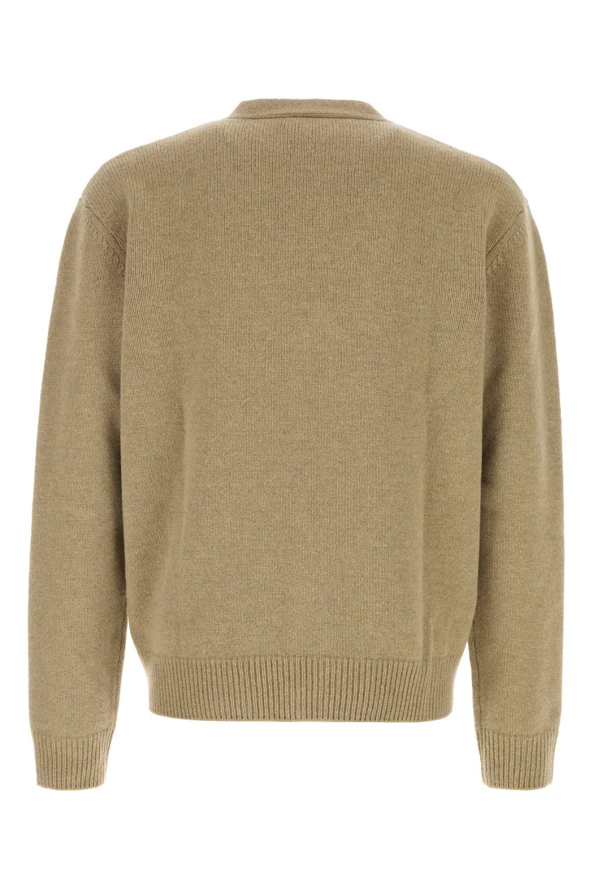 Beigechine Exterior: Wool Maglieria
