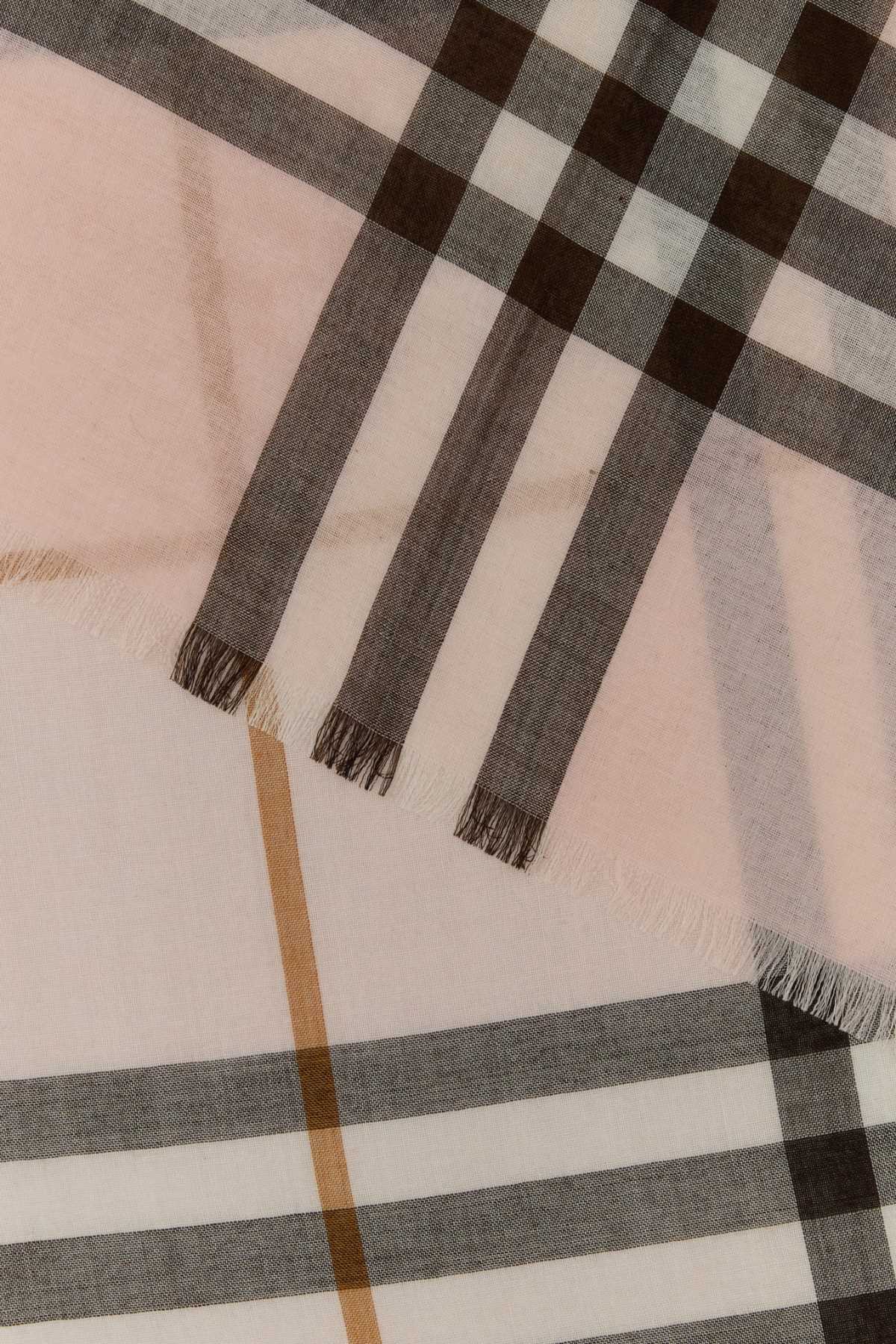 Bowpinkpebblewhit Exterior: Wool Silk Sciarpe E Foulard