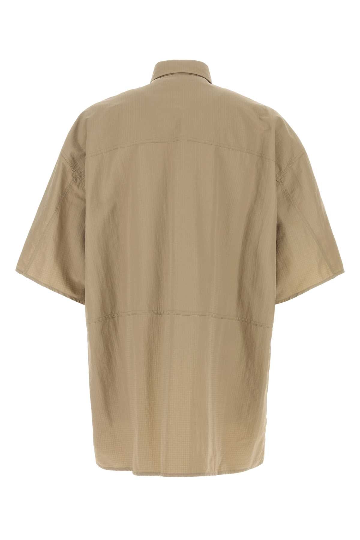 Beige Exterior: Nylon Camicie