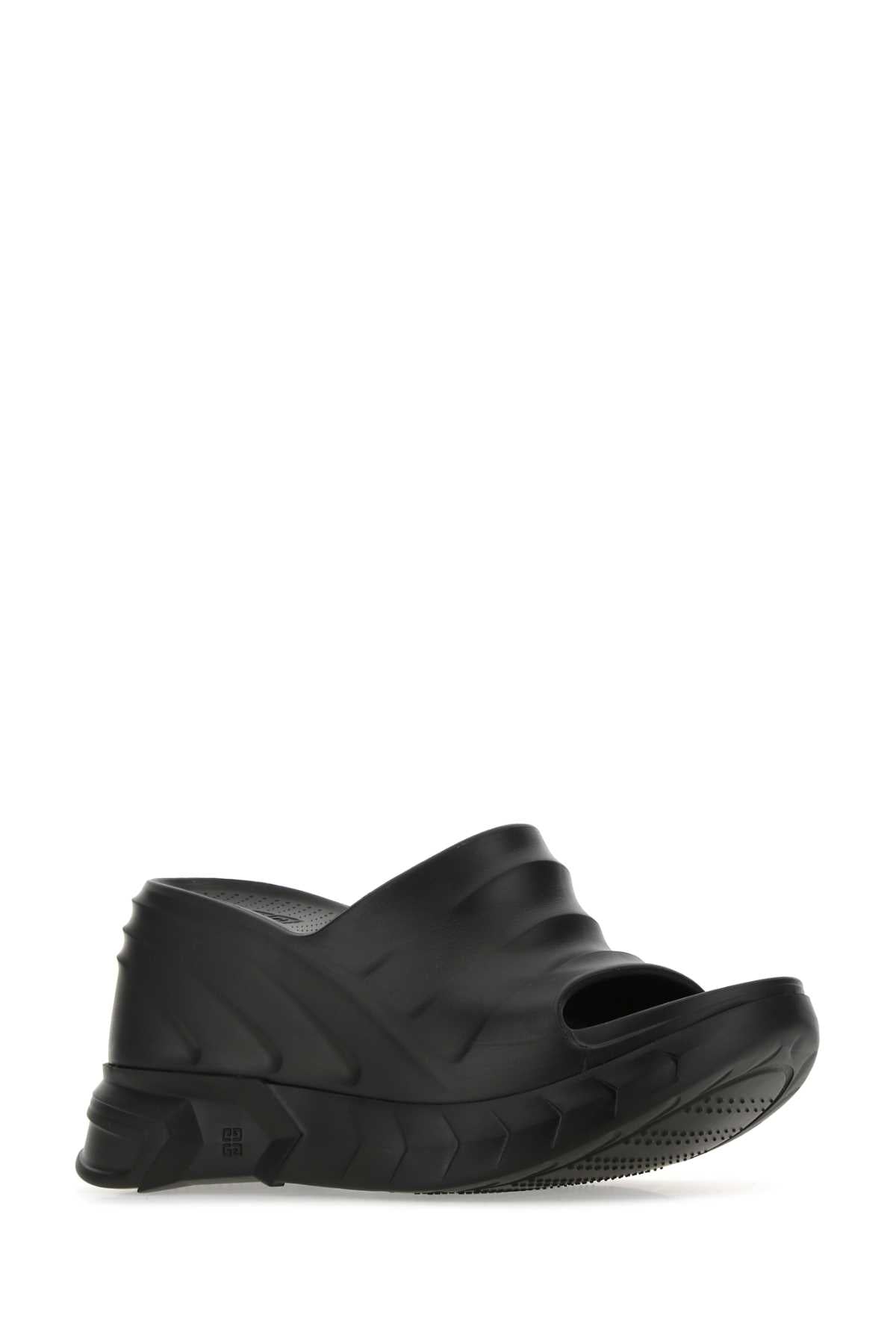 001 100 % Rubber Sandali