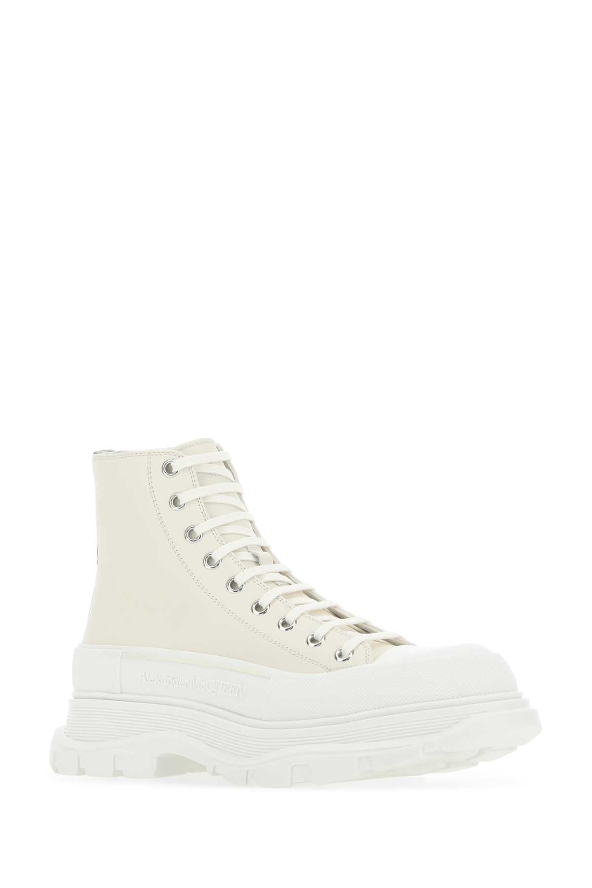 Sand Leather Tread Slick Sneakers 7701