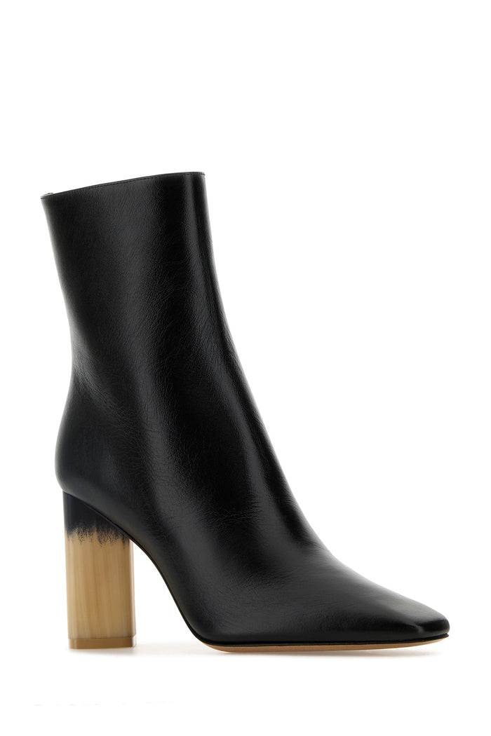 Black Boot