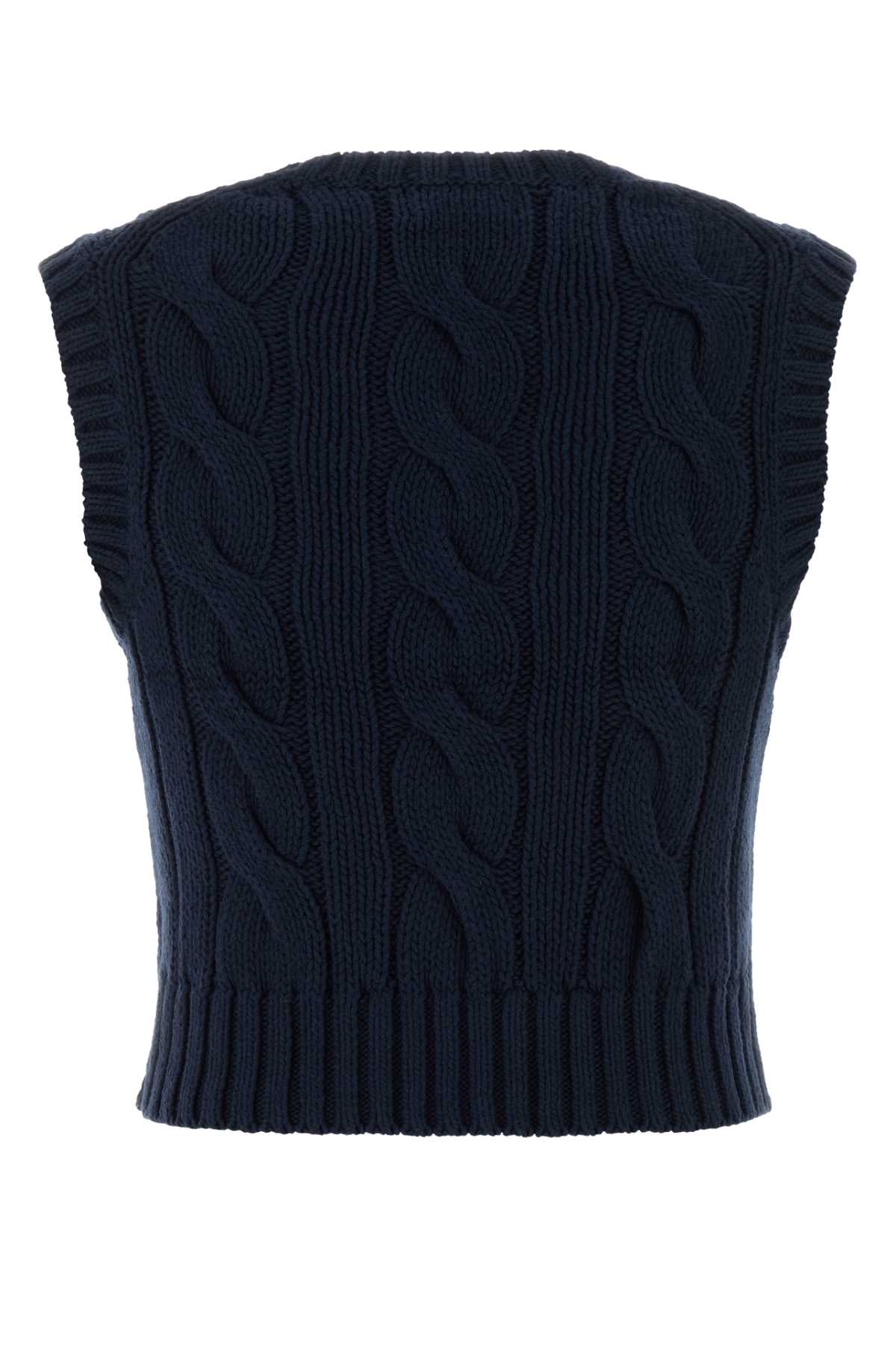 002 Exterior: Cotton Maglieria