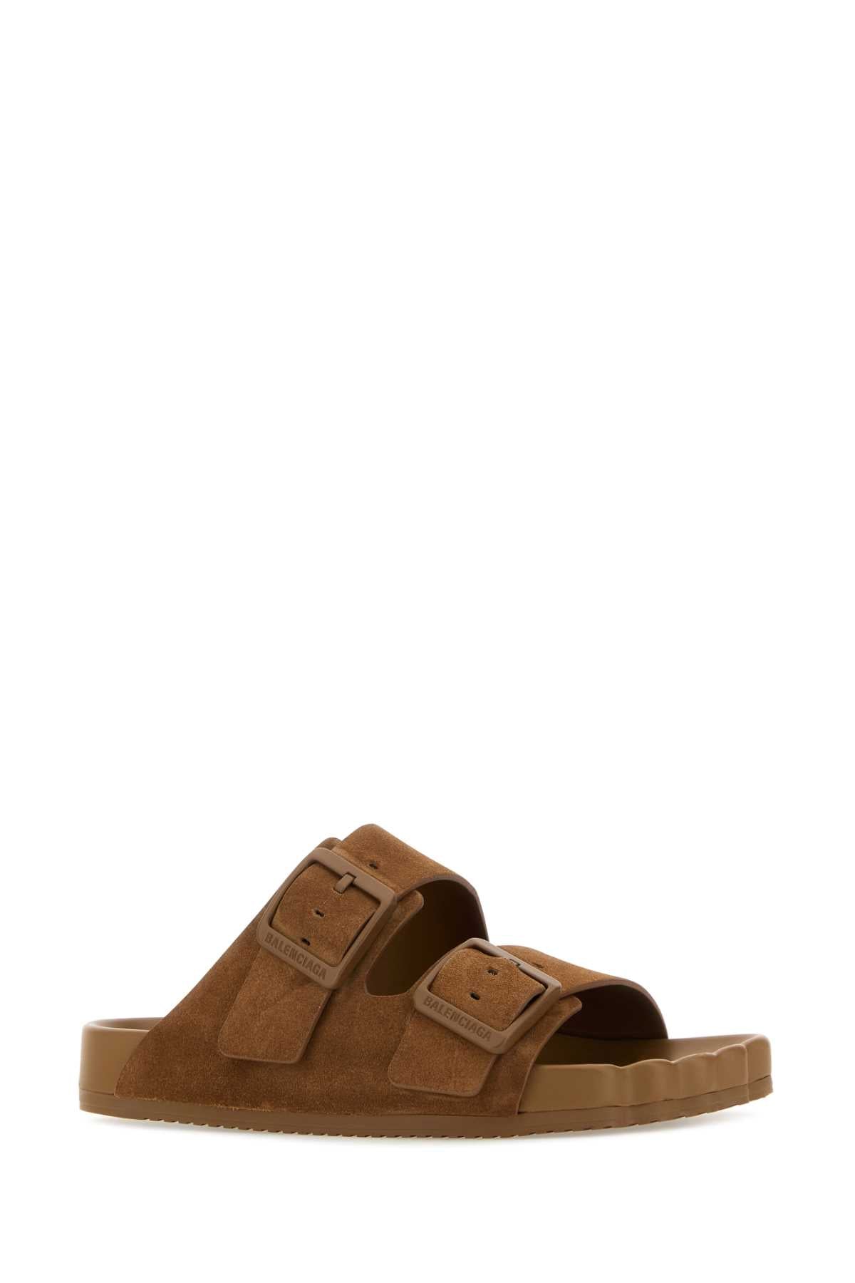 761342wcga1 2200 Brown Slippers