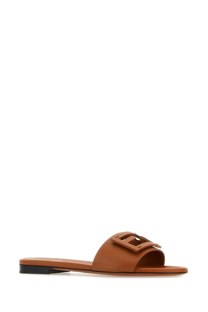 Caramel Leather Baguette Slippers Cuoio