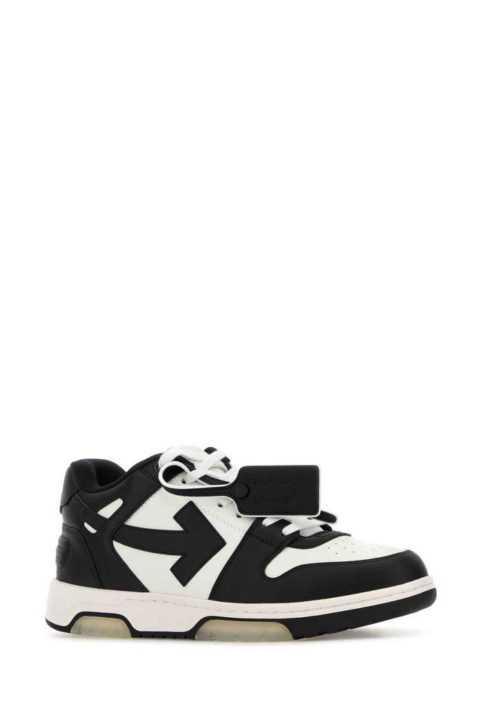 White/black Sneaker