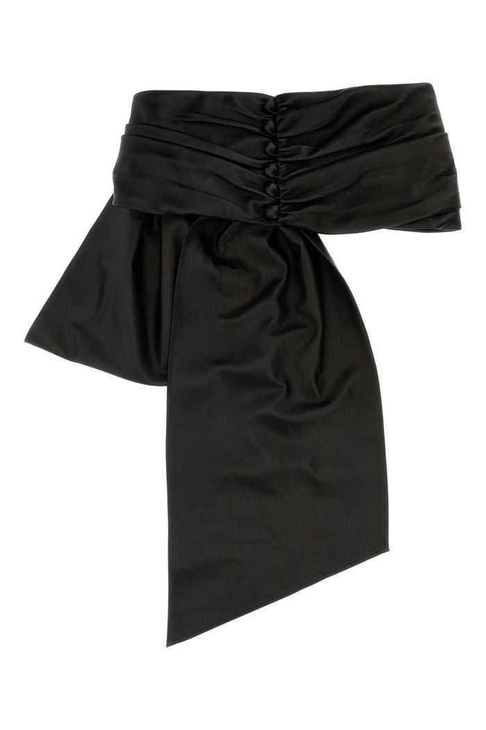 Black Exterior: Leather Cinture