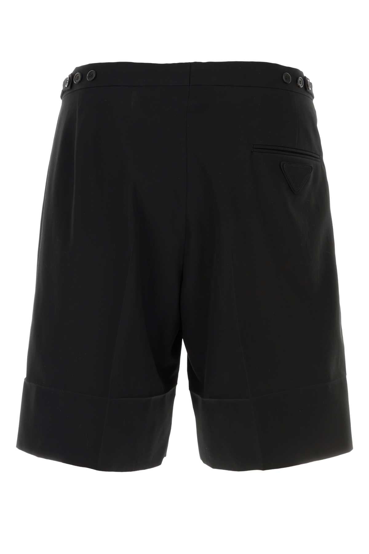 Nero Exterior: Cotton Bermuda